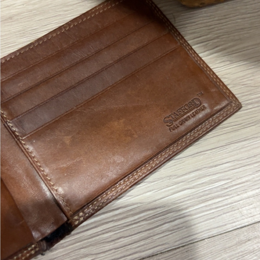 Stafford men's full-grain leather bifold wallet
